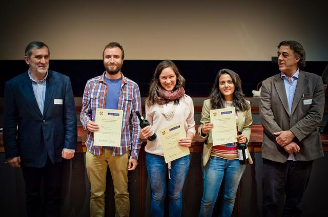 Laureaci nagród za najlepsze wystąpienie ustne i prezentację posterową wraz z pomysłodawcami i organizatorami prof. Dominikiem Wrightem i prof. Januszem Lewińskim / fot. Piotr Krupiński